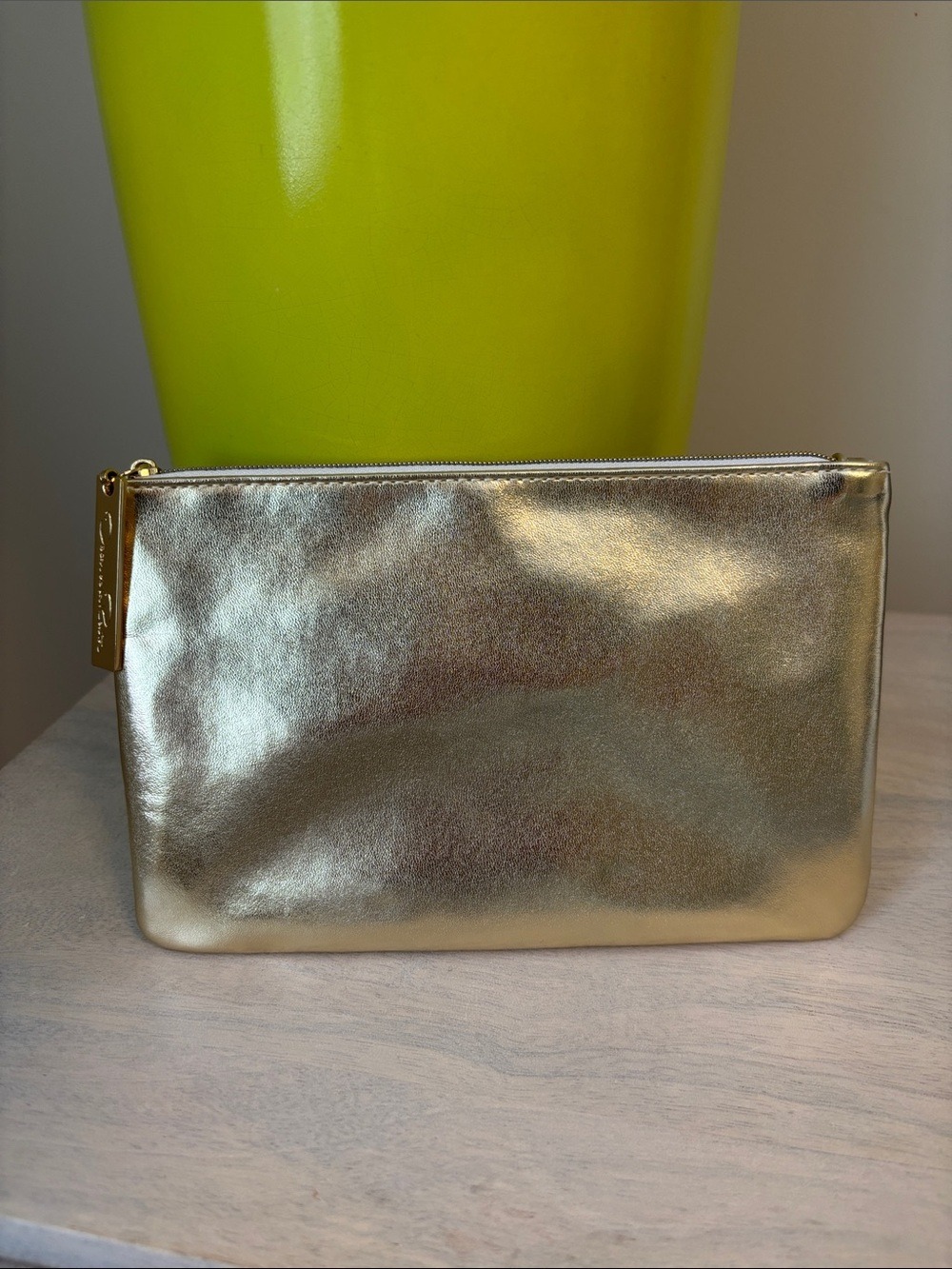 OSCAR DE LA RENTA make up bag cosmetic case top zip toiletry bag metallic gold
